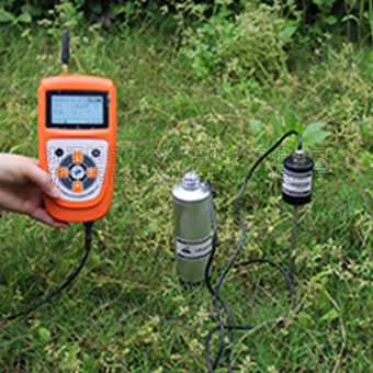 泥土水分温度纪录仪：用来纪录泥土温湿度的专业仪器