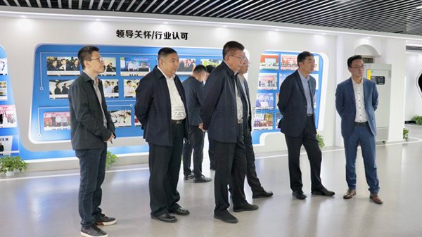 长春市当局副市长曹武一行光临麻将胡了调研互换