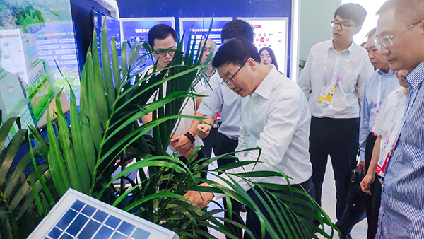 沉庆市副市长李明清