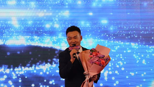 青春与活力纵情开放